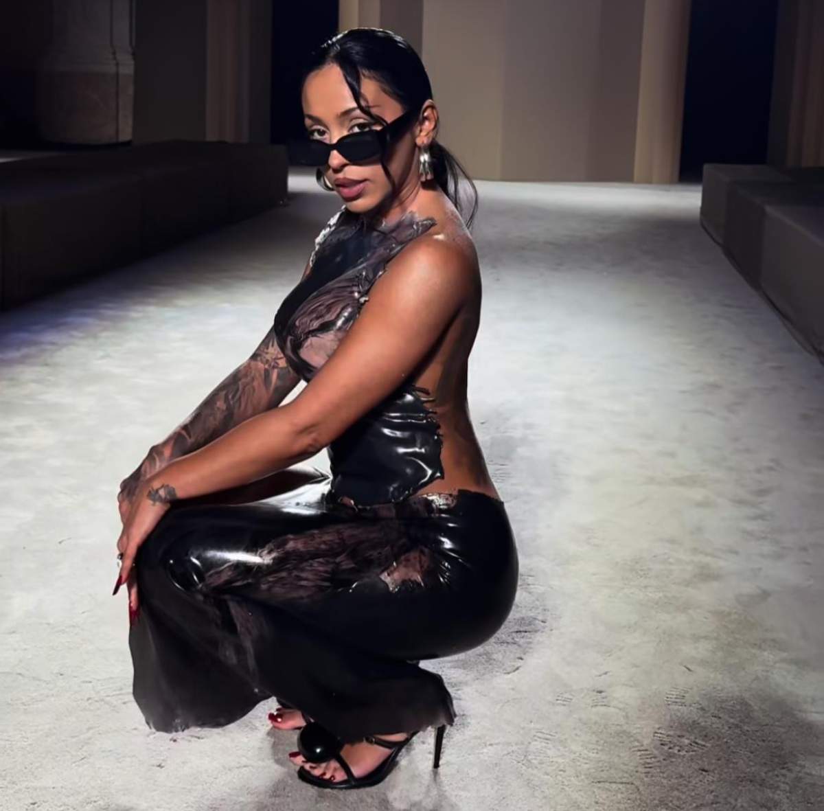 Ți se taie respirația! Ruby, apariție hot la Bucharest Fashion Week