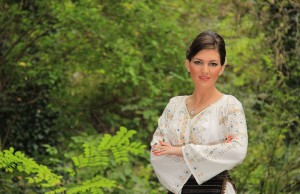 Exclusiv: Interviu cu interpreta de muzică populară Corina Călin