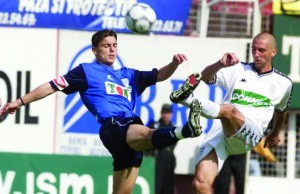 Fotbalistul craiovean Alin VIGARIU trebuia să fie în cursa PRĂBUŞITĂ în Franţa