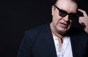 Incepe ancheta in spitalul unde a fost fotografiat Cotabita? Cum a reactionat conducerea institutiei medicale la vederea imaginii in care o femeie sta lungita in pat, alaturi de cantaret!