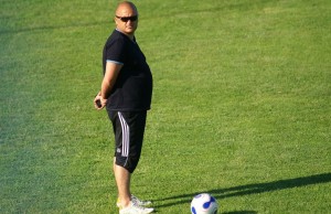 Revenirea Științei, suspendată! Mititelu stîrnește din nou furia fanilor olteni » Dezvăluiri din culise: „Balaci pe post de marionetă”