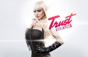 Sanii Andei Adam par sa explodeze! Uite cat de mult i-au crescut in luna a saptea de sarcina!