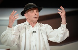 Grigore Leşe, duminică la muzeul de la Curtişoara