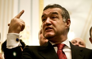 Gigi Becali a vorbit despre posibilul divort de Alina Vidican: „Mi-a zis: Nasule, eu pe fina ta…”