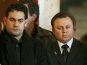 Cine îi ţine „legaţi” pe fraţii Dolănescu! Îi ţine aşa cel puţin până la toamnă