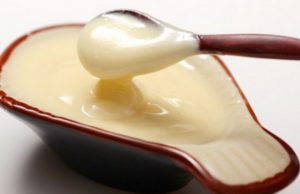 O singură linguriţă din acest amestec te scapă de 10 kg într-o lună. Iată reţeta