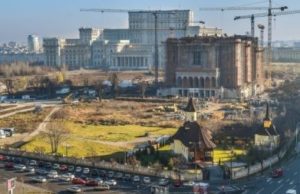 Prima Liturghie oficiată de Patriarhul României la Catedrala Națională.