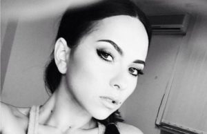 Inna face bani pe cârca Antonei şi a Alexandrei Stan! Dovada că nu e doar un artist de top