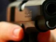 Polițiștii nu mai răspund penal dacă folosesc armele din dotare. Armamentul poate fi folosit fără somație în cazul amenințărilor teroriste