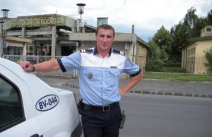 Poliţistul pamfletar, trimis în faţa judecătorilor! Cine vrea să îl vadă condamnat pe Marian Godină