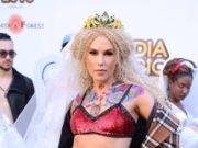 Cât a plătit Corina pentru hainele de scandal de la Sibiu! Cu banii ăştia îți iei un Logan!