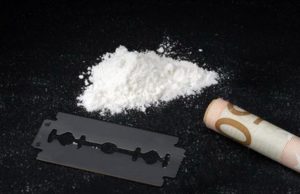 Peste 55 de kilograme de droguri, confiscate de poliţişti după aproape 200 de percheziţii