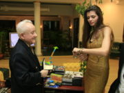 El a făcut-o pe Moni din Cenușăreasă, prințesă! Imagini de colecție din familia Columbeanu!