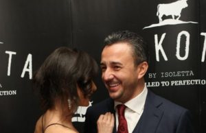 Puțin a lipsit să iasă păruială! Ramona Bădescu i-a suflat bărbatul, Rocsana Marcu se răzbună!