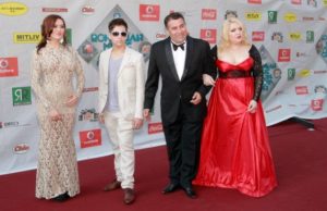 VIORICA de la CLEJANI a dat tot din casă în direct! „Am vrut să-mi fac liposucţie, dar…”