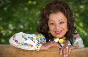 Maria Ciobanu, în lacrimi, pe scenă, în faţa a sute de persoane! Motivul pentru care celebra cântăreaţă a fost copleşită de emoţii