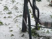 Grindina a pus totul la pământ! Covor de gheaţă aşternut asupra României!