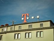 Două importante companii străine, Telekom și CEZ, pleacă din România