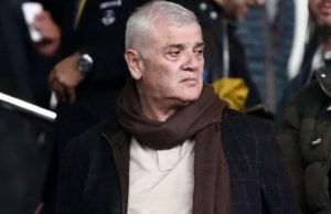 „Închisoarea este plină de români. Oare au doctoratul în furat?” Derapaj grav al patronului de la AEK Atena