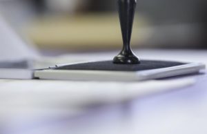 Dosar penal pentru compania de turism care a organizat un concurs pentru a încuraja mersul la vot