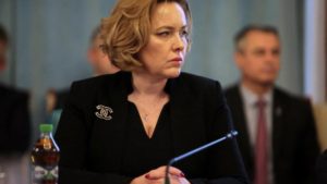 2DC11173-7911-4144-A8E8-8872C215510B