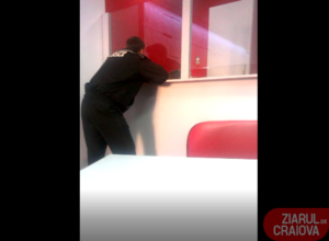 36640F61-6B68-49BF-A710-4755A3D14551