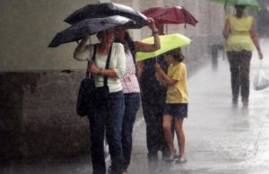 Unde mai plouă și cât. Meteorolog: Nu sunt vești bune pentru perioada următoare