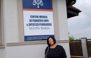 Medicul din România care stă într-o garsonieră, dar a construit un spital cu bani împrumutați