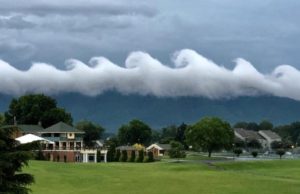 Fenomen neobișnuit. Nori în formă de valuri s-au format în Virginia. Explicația meteorologilor