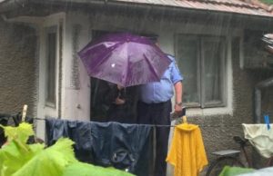 Crimă la Bistrița! Un infractor a fost înjunghiat mortal chiar de propriul fiu. De la ce a pornit scandalul