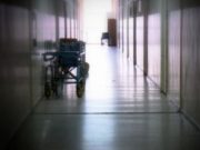 O asistentă medicală din Lugoj se luptă să-și salveze fetița de 12 ani. Oana are nevoie de ajutorul nostru