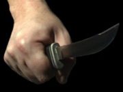 O crimă fără precedent s-a produs în comuna Săucești din Bârlad. O bătrână de 70 de ani a fost ucisă de iubitul ei de 60 de ani, prin înjunghiere. Cei doi erau împreună de câteva luni.