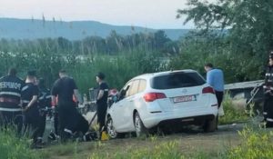 C72B42D6-CA35-4A3A-A5A4-6B5E53FAA42C