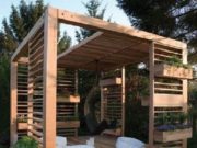 Folosirea paletilor din lemn la amenajarea teraselor – iata cateva idei unice pe care sa le folosesti