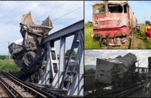 Un tren de călători s-a înfipt într-un camion, în Bacău. Basculanta a fost ruptă în două în urma impactului