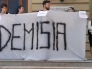 Studenții din Iași protestează și cer demisia lui Tudorel Toader din funcția de rector