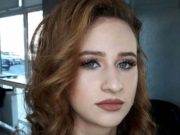 Fata care a făcut naveta patru ani şi a luat 10 la Bacalaureat. Acum vrea să se angajeze şi să urmeze facultatea în paralel