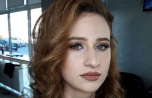 Fata care a făcut naveta patru ani şi a luat 10 la Bacalaureat. Acum vrea să se angajeze şi să urmeze facultatea în paralel