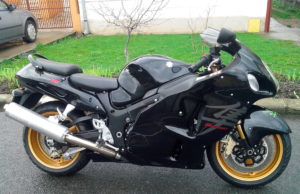 Soferii ar putea conduce motociclete doar cu permis de categoria B, fara sa fie nevoie de obtinerea categoriei A.