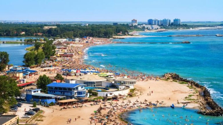 Cazarea pe litoralul românesc se scumpește. O cameră la hotel va fi 1.000 de lei pe noapte