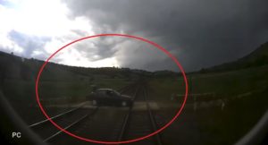 77AA01AE-6175-4ED2-8FBE-D4A157CD2AB3