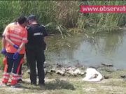 Scafandrii au găsit o valiză aruncată într-un lac de lângă casa criminalului în serie din Caracal