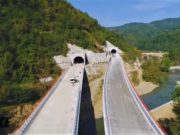 Lecția sârbilor. O autostradă-gigant prin munți este aproape gata, fără bani de la UE