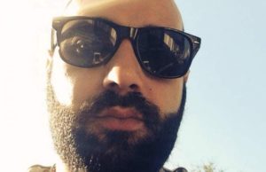 Criminalul din Făget a bătut cu sălbăticie o bătrână în baston, după ce a înjunghiat doi soţi