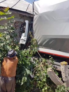 D4947602-8CEF-4084-B0C3-DB707740D099