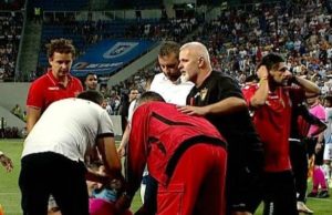 UEFA a dat verdictul în urma incidentelor de la Craiova – Honved! Sancţiuni dure pentru olteni