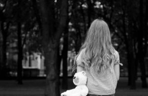 Profilul „updatat” al traficanţilor de persoane şi noile metode de racolare