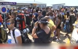 6E5E0510-8B40-4E37-899E-555DCCB696DC