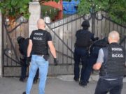 Fete exploatate şi torturate de bunica lor, la Cluj. Femeia le obliga să cerşească la normă