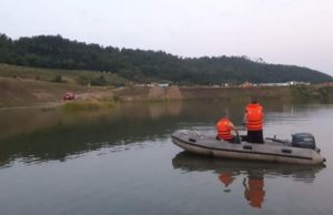 Adolescent de 16 ani dispărut în balta unei balastiere din Sălaj, adâncă de peste 6 metri